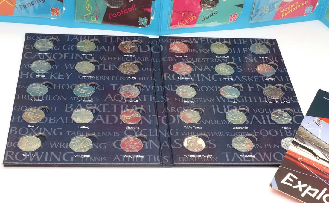 Coins, Great Britain, Elizabeth II (1952-2022), - 3