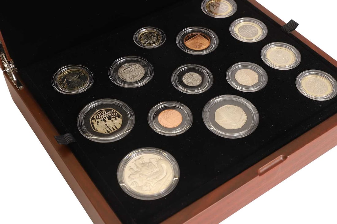 Coins, Great Britain, Elizabeth II (1952-2022), - 2