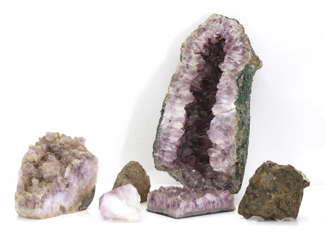 A large amethyst pillar - 2