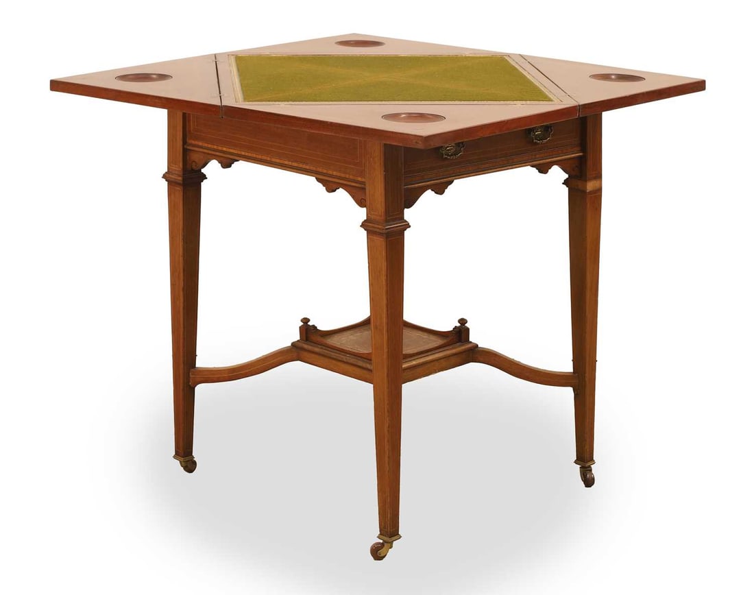 A Georgian mahogany tea table, 19th century, - 2