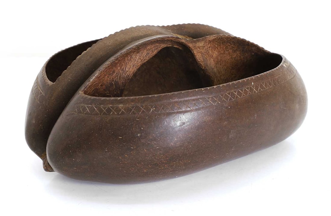 A coco de mer nut basket, - 5