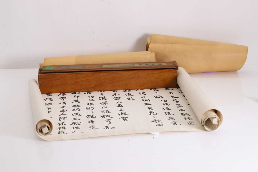 Two Chinese hanging scrolls, 19th-20th century, - 2