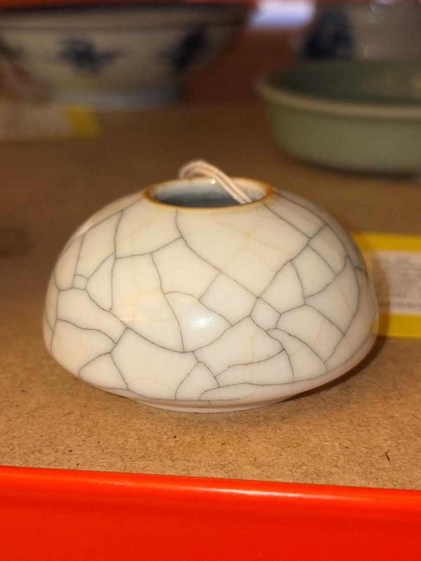 A Chinese Ge-type waterpot, - 2
