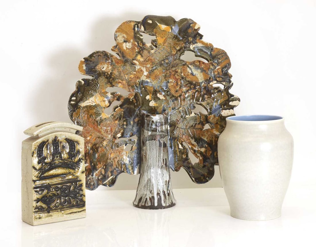 A collection of studio pottery, 20th century, - 3