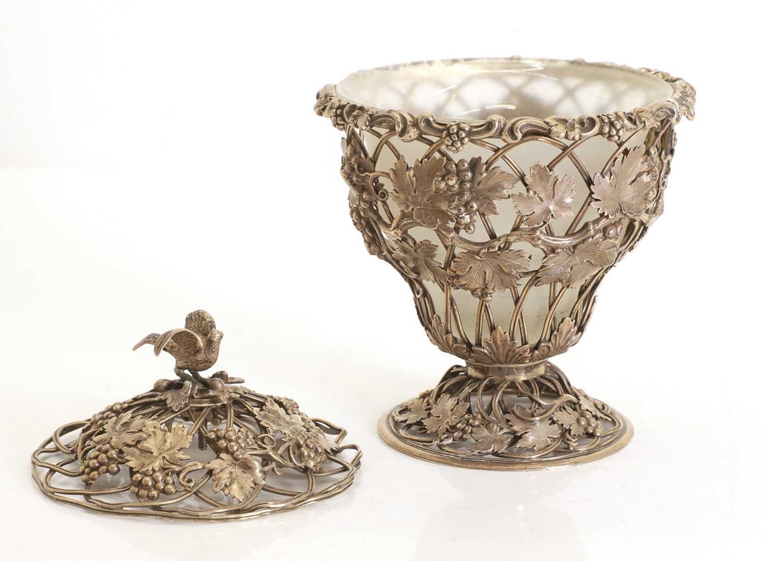 A pierced bon bon dish and cover, - 2