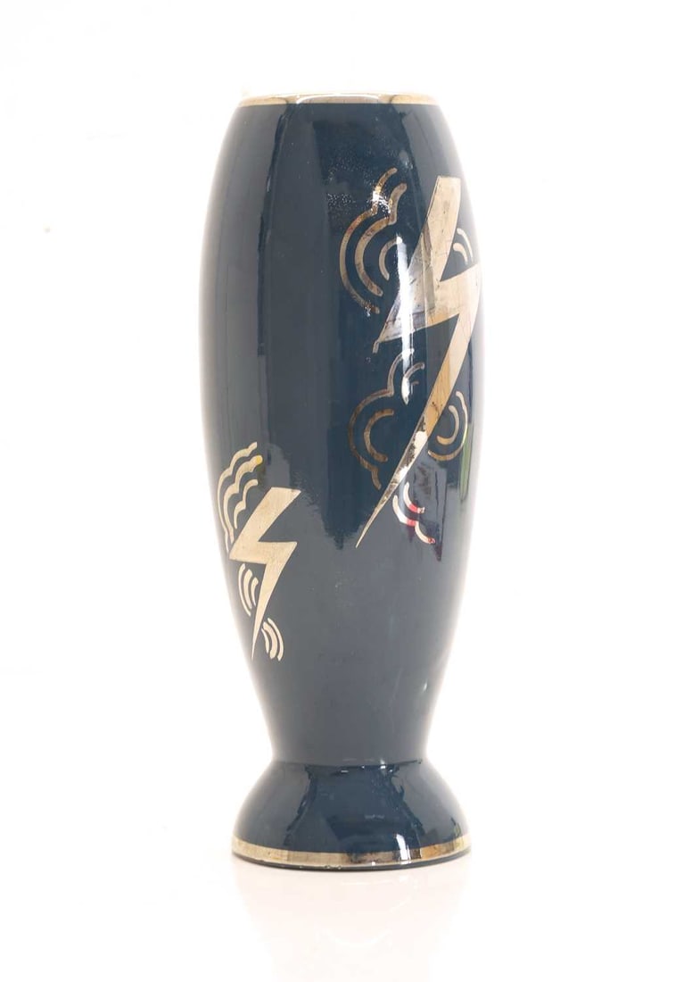 An Art Deco-style ceramic vase, - 2