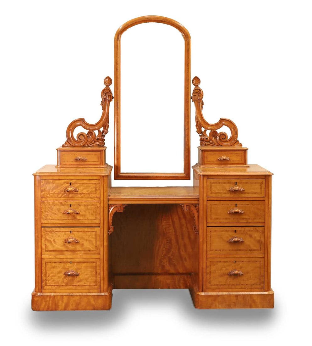 A Victorian satin birch dressing table, late 19th century, - 2