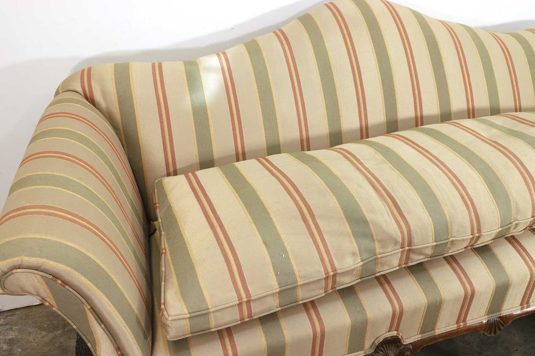 A Georgian Irish-style mahogany-framed settee, 19th century, - 3