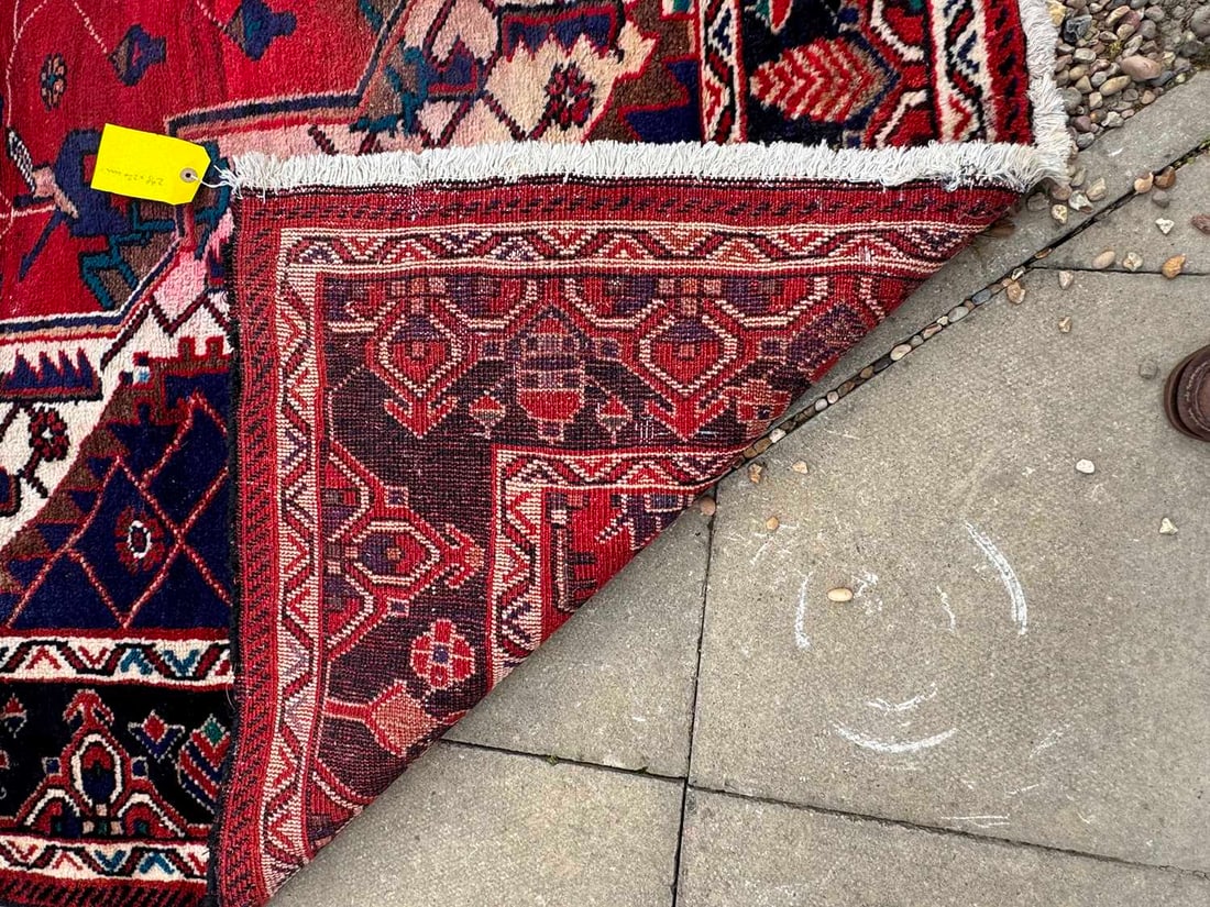 A Persian design rug, 20th century, - 4