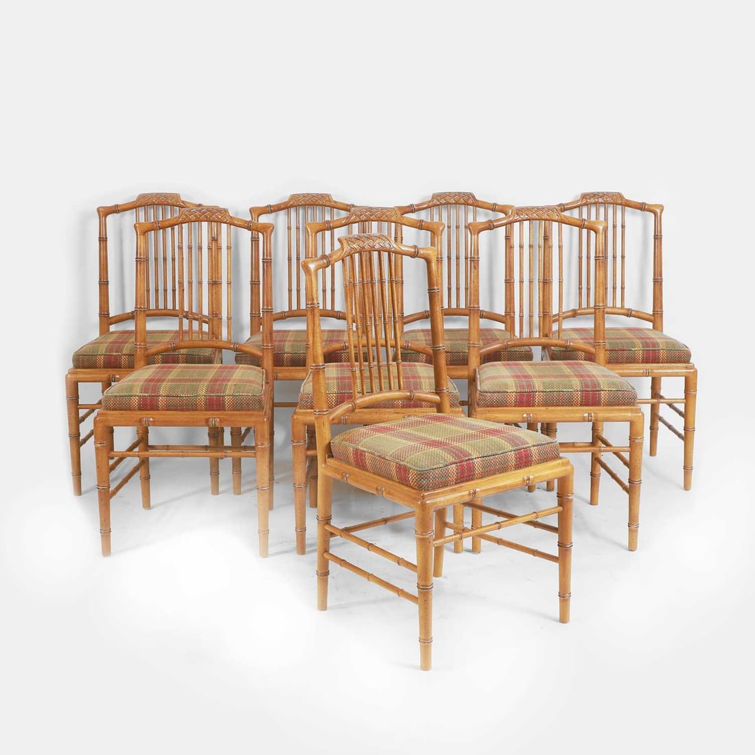 Giorgetti, a maple dining suite, - 5