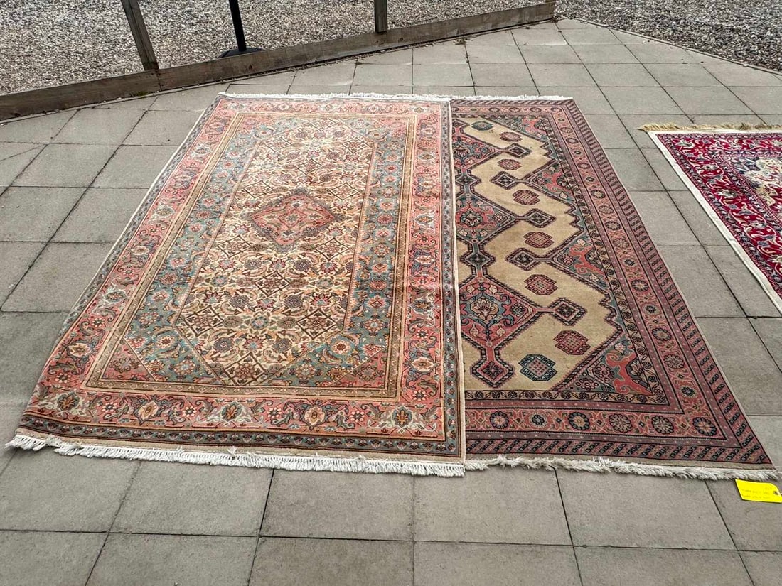 Two Persian style wool rugs, 20th century, - 5
