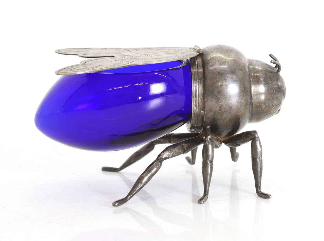 An art deco silver plated honey bee, 20th century, - 3