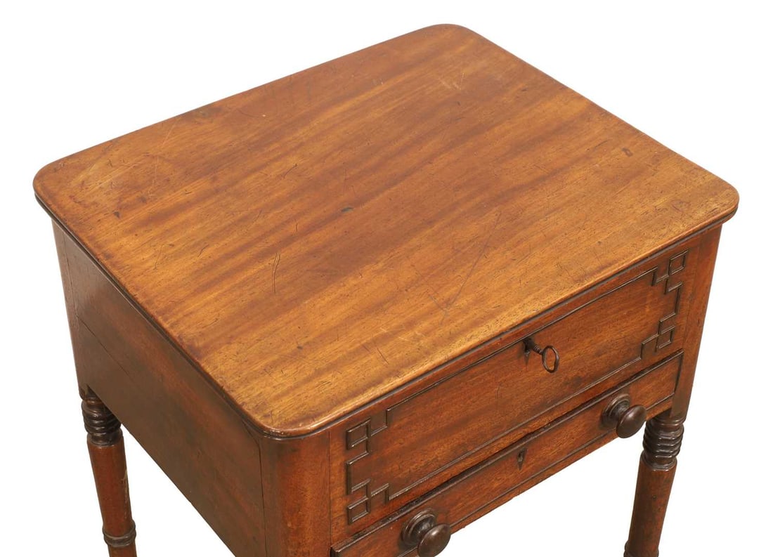 A small mahogany side table, 19th century, - 2