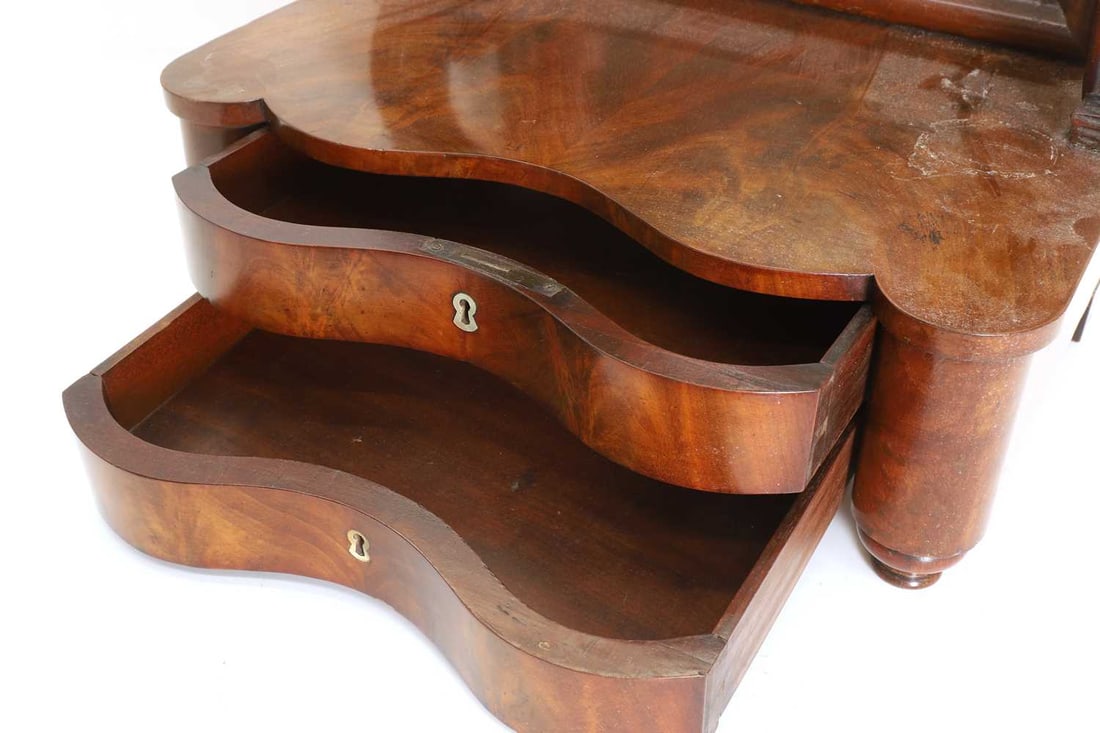 A Biedermeier-style flame mahogany dressing mirror mid 19th century, - 3