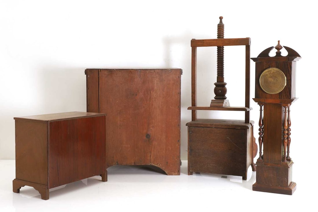 An apprentice mahogany chest of drawers, 19th century, - 2