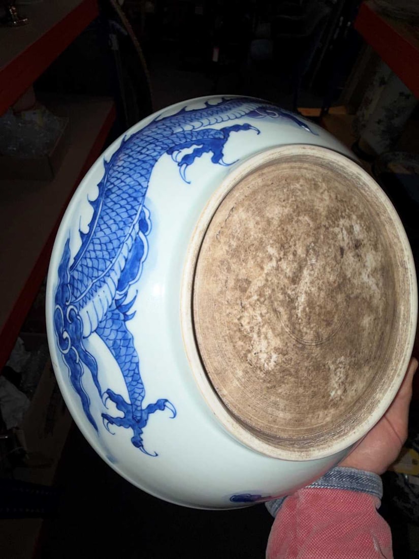 A Chinese blue and white dragon dish, - 3