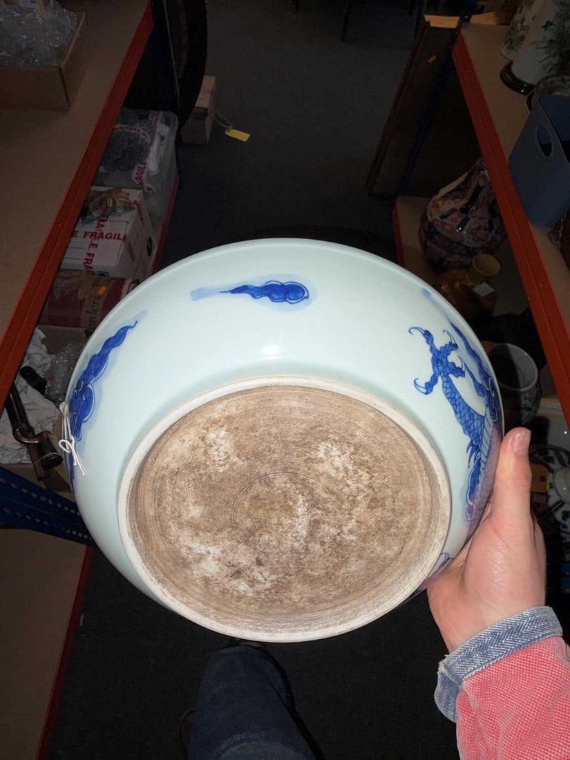 A Chinese blue and white dragon dish, - 5