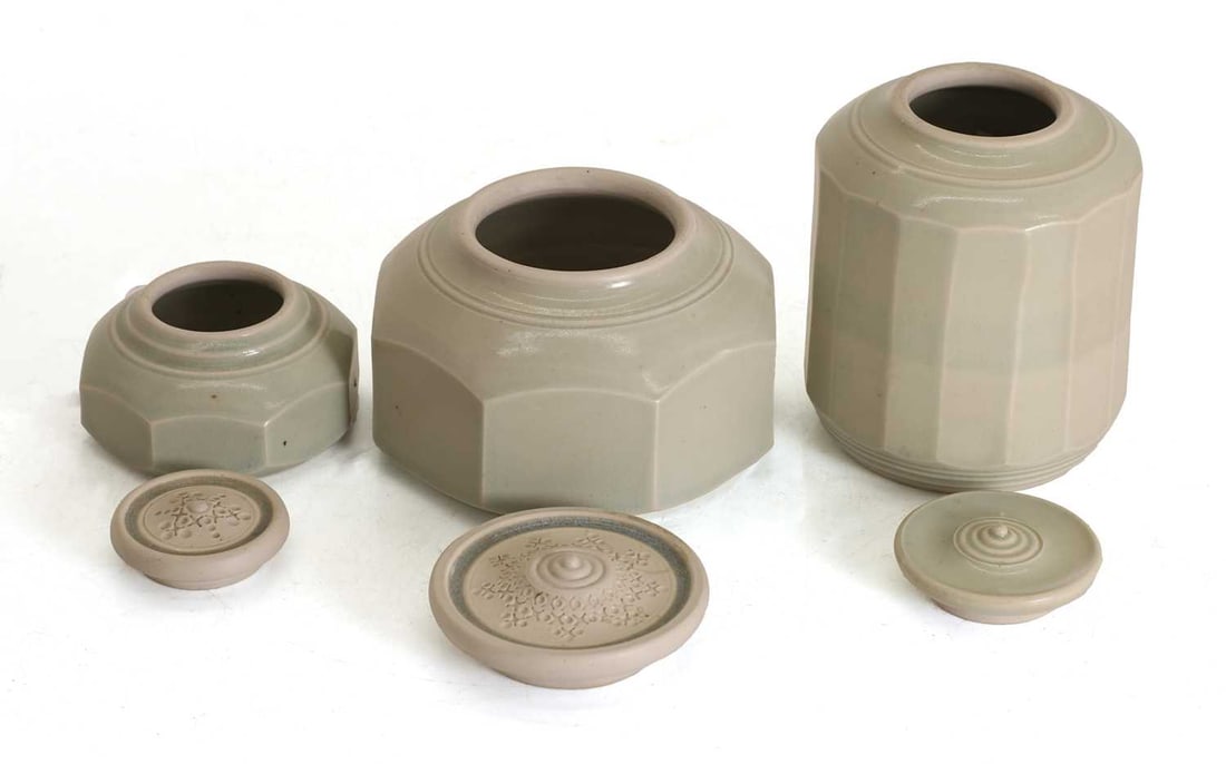John Wheeldon (b.1950) Three covered stoneware celadon jars - 2