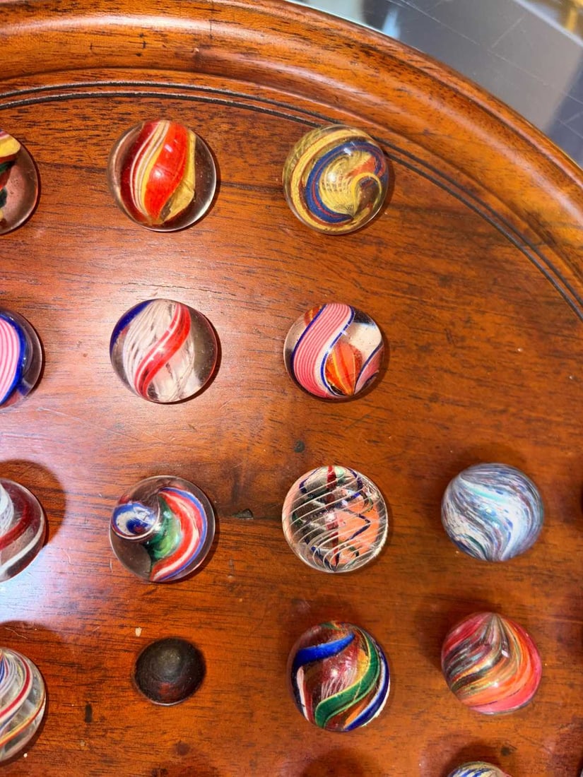 A collection of Victorian handmade marbles, 19th century and later - 8