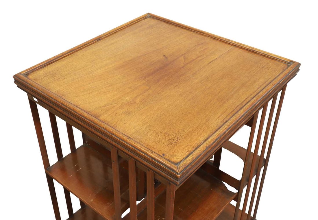 An Edwardian walnut revolving bookcase, 20th century, - 2