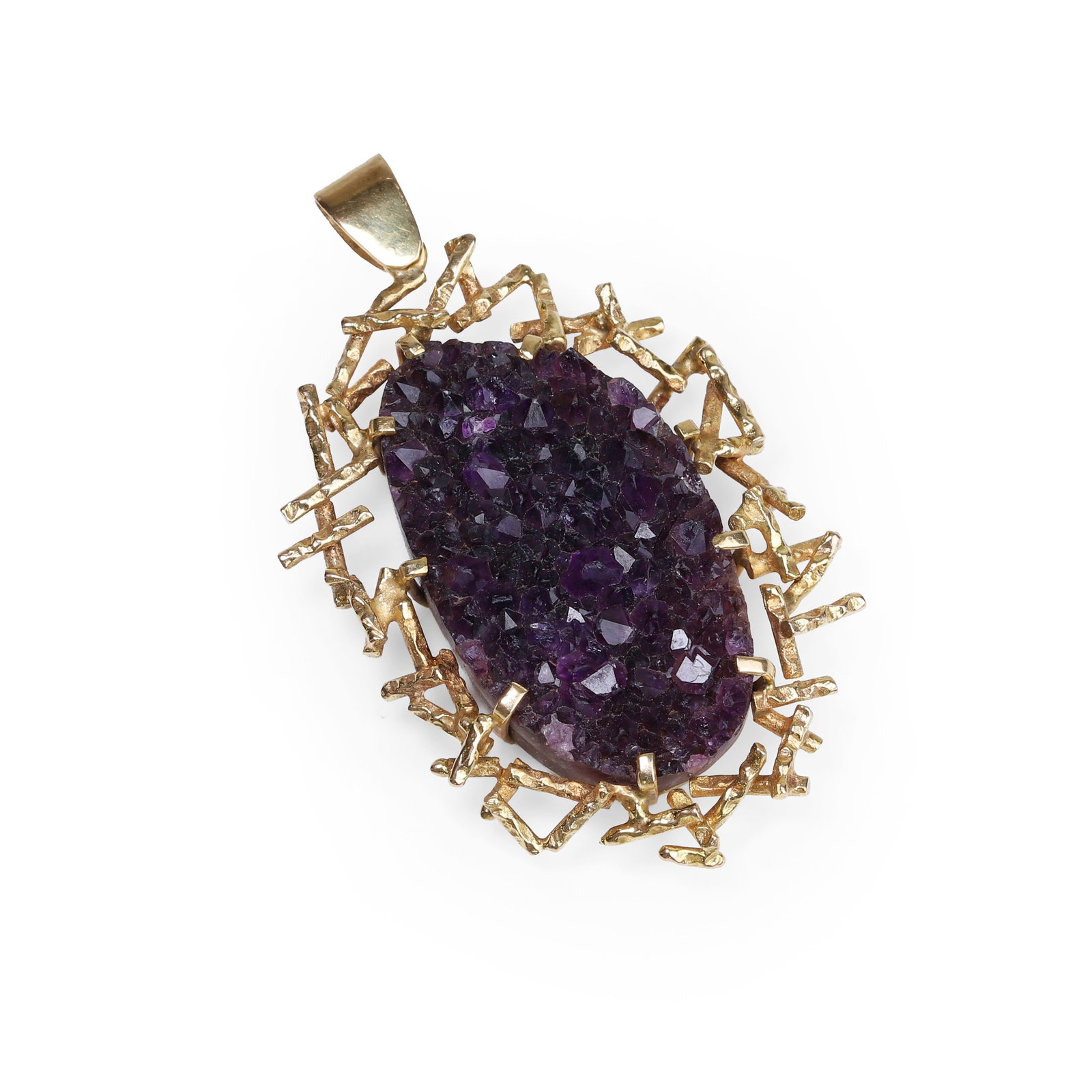 Cropp & Farr, a 9ct gold druzy amethyst pendant, (1 of 2)