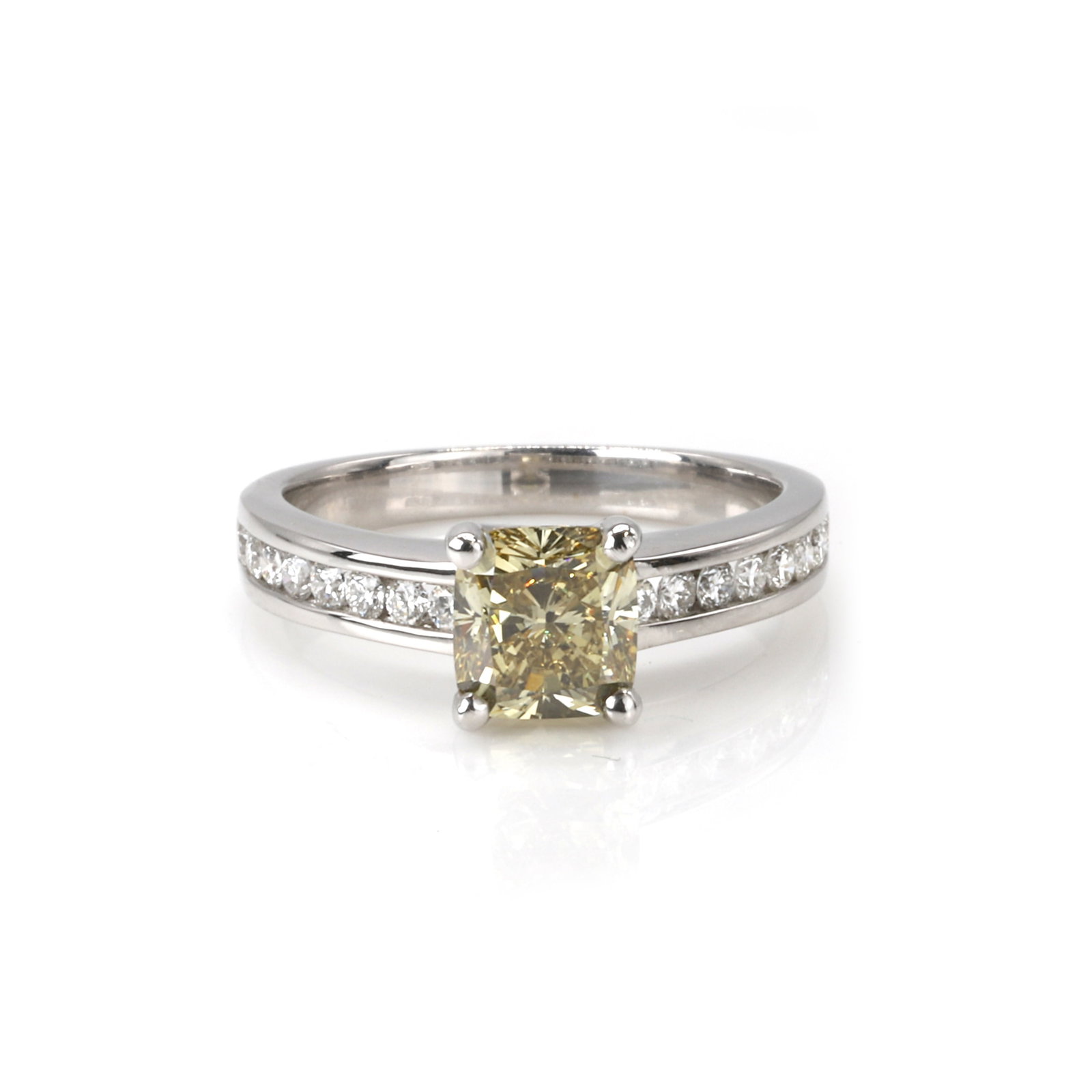 † A diamond and fancy coloured diamond ring, (1 of 4)