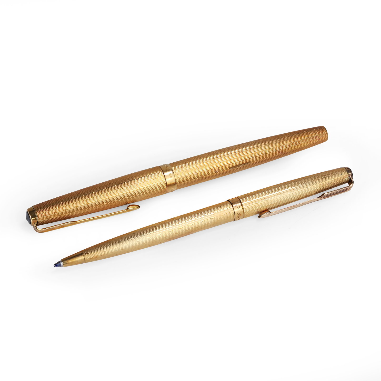 A cased set of two 18ct gold Parker pens, (1 of 2)