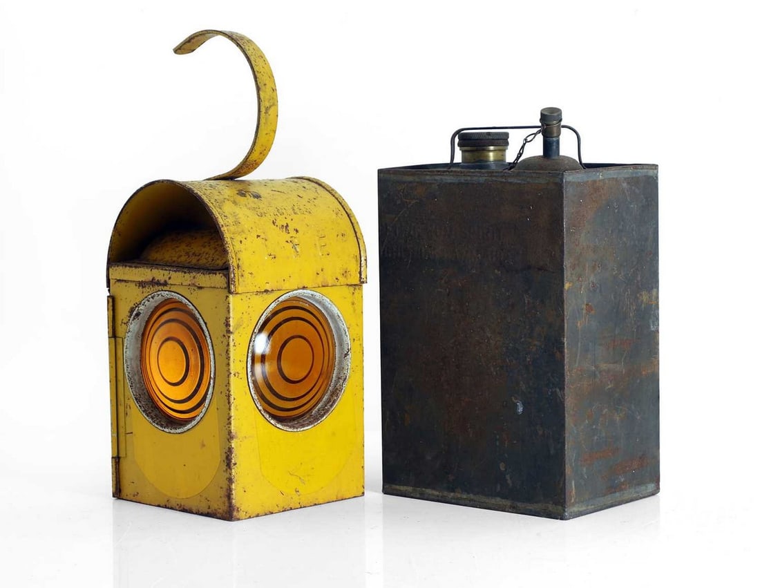 A pre-war GPO 1 gallon fuel can, circa 1930, (1 of 4)