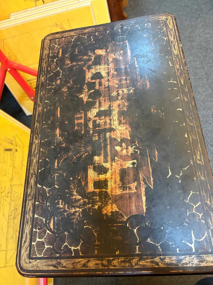 A quartetto of four lacquered tables, late 19th century, - 10