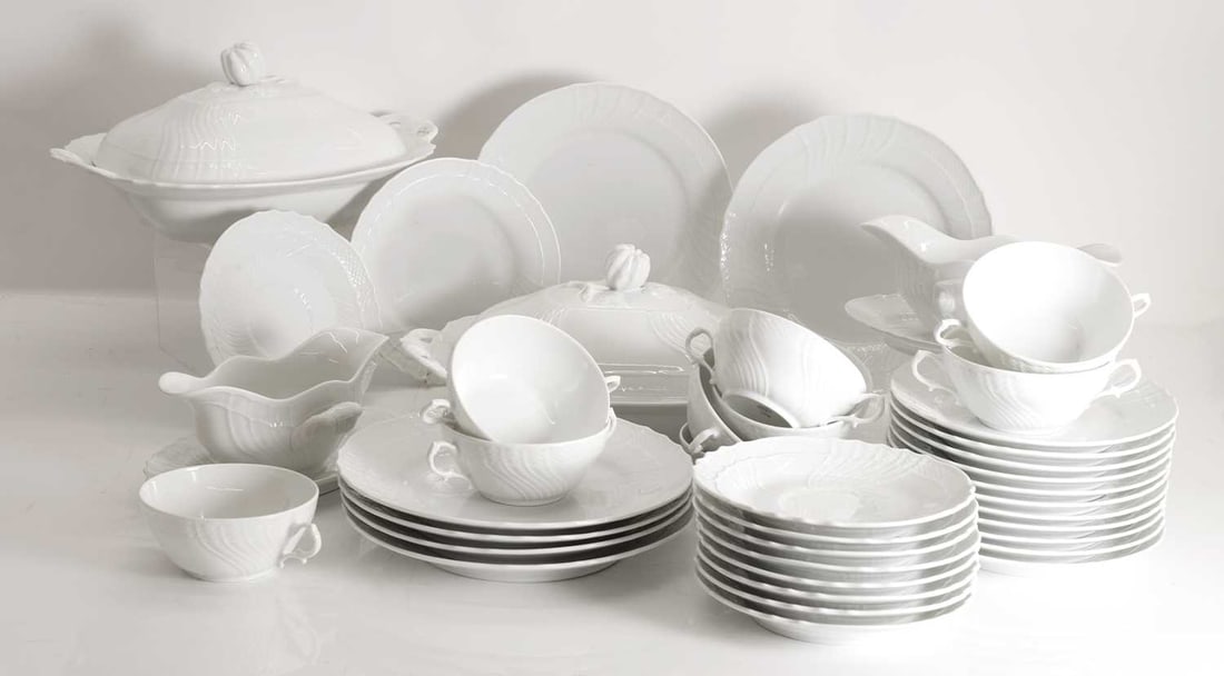 A Richard Ginori porcelain dinner service, 20th century, - 3