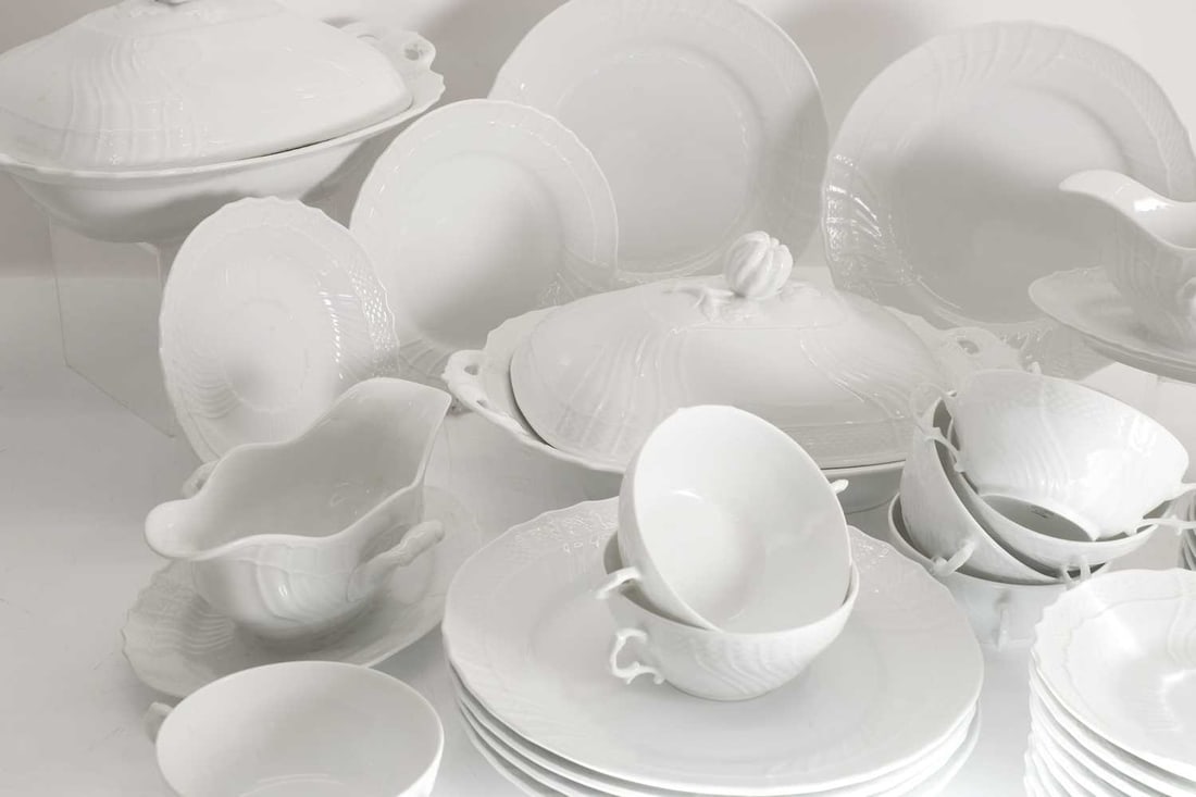 A Richard Ginori porcelain dinner service, 20th century, - 4