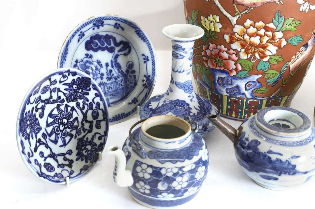 A collection of Chinese porcelain, - 3