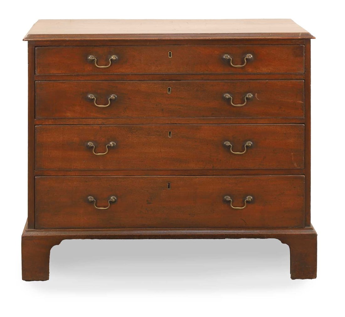 A George III mahogany chest of drawers, early 19th century, (1 of 2)