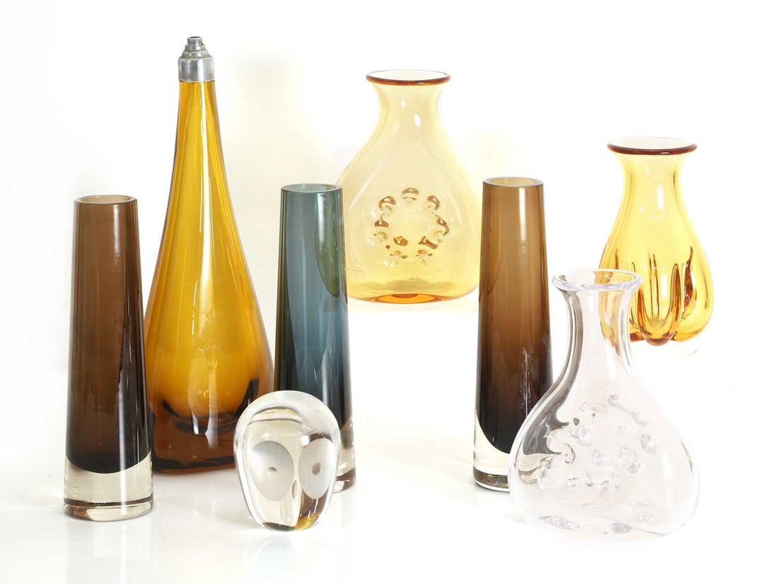 A collection of Whitefriars glass items, 20th century (1 of 3)