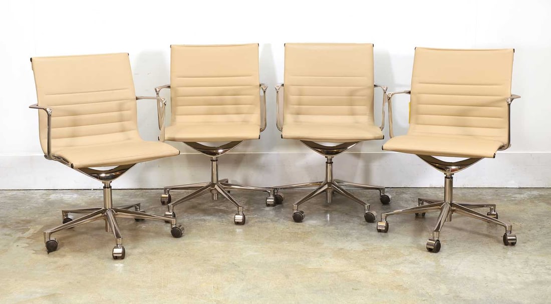 Four ICF 'Executive' cream leather office chairs, of recent manufacture, (1 of 2)