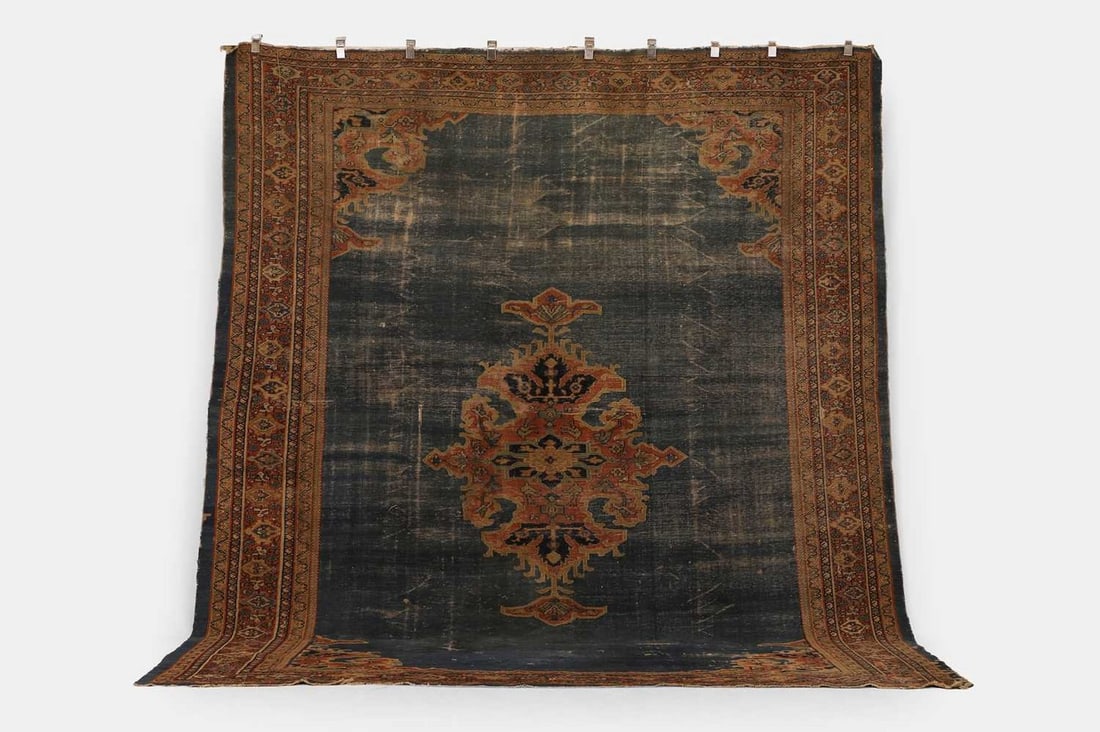 A Persian Ziegler Mahal wool carpet, late 19th/early 20th century, (1 of 3)