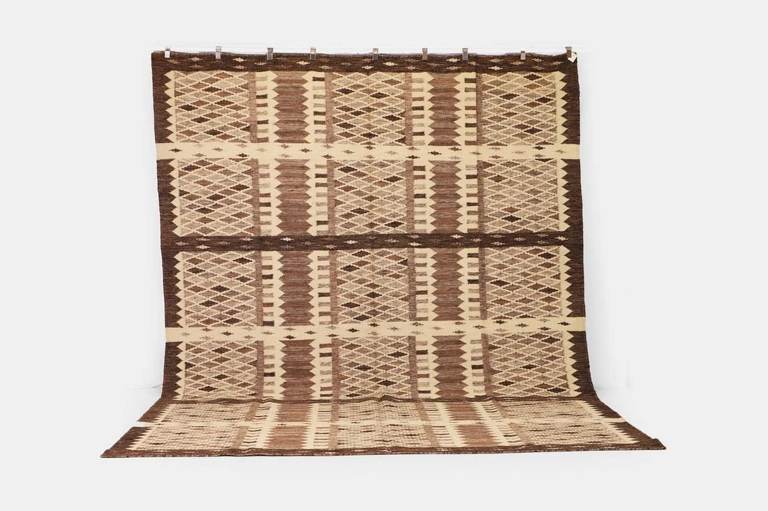 A Scandinavian-style flat-weave wool carpet, of recent manufacture, (1 of 3)