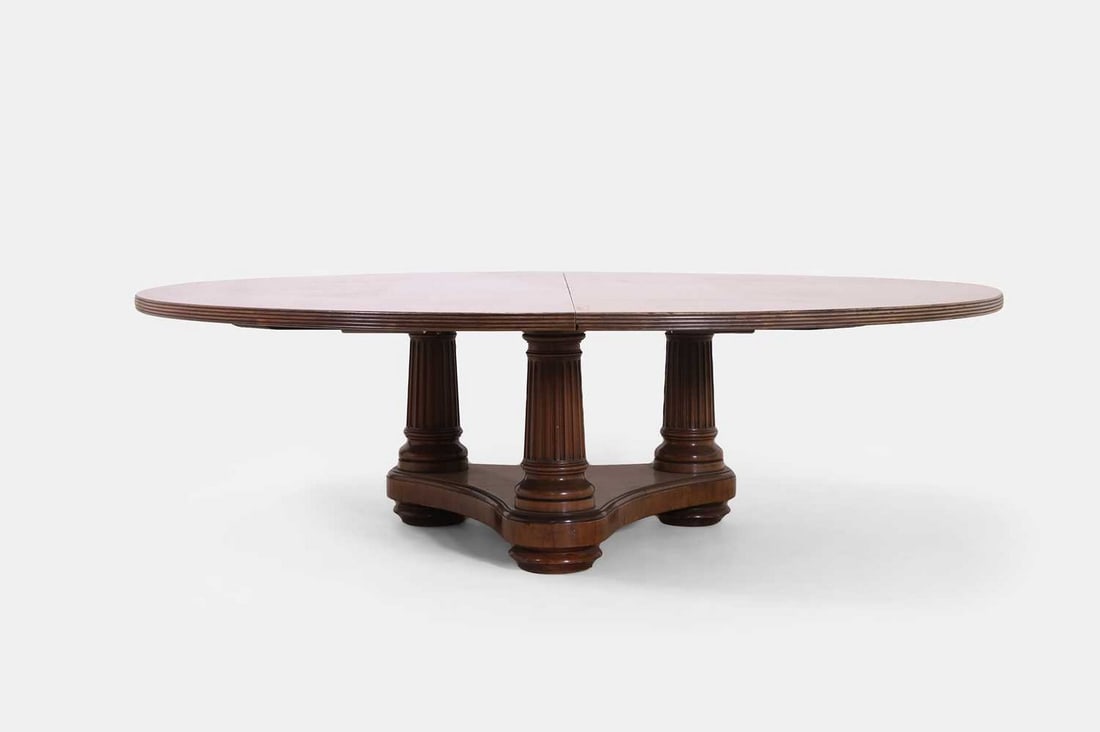 A George IV-style mahogany dining table, late 19th/early 20th century, (1 of 4)