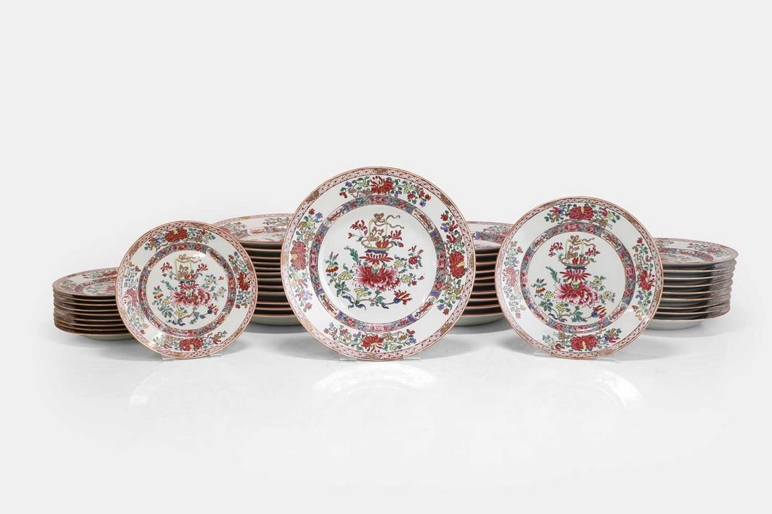 A collection of Chinese-style famille rose porcelain plates, 19th century, in the manner of Samson (1 of 4)