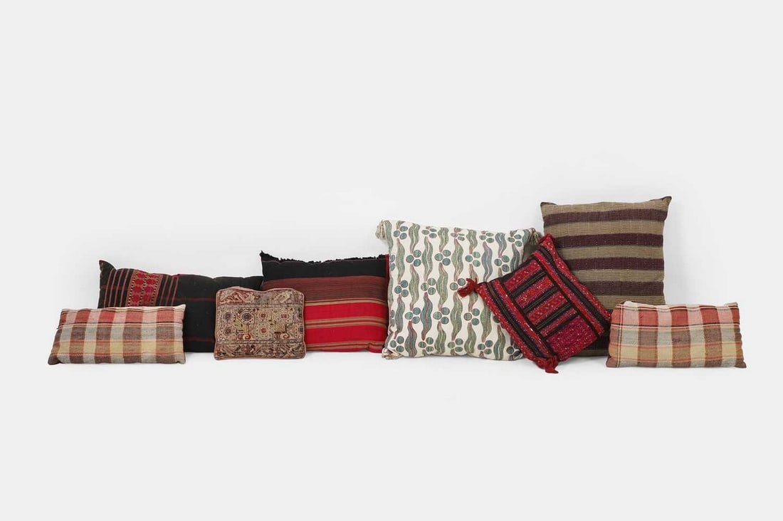 A group of eight cushions, of recent manufacture, (1 of 4)
