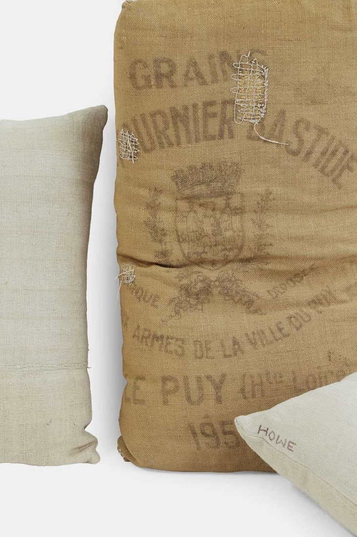 A pair of cushions and a pillow by Howe, of recent manufacture, (1 of 2)