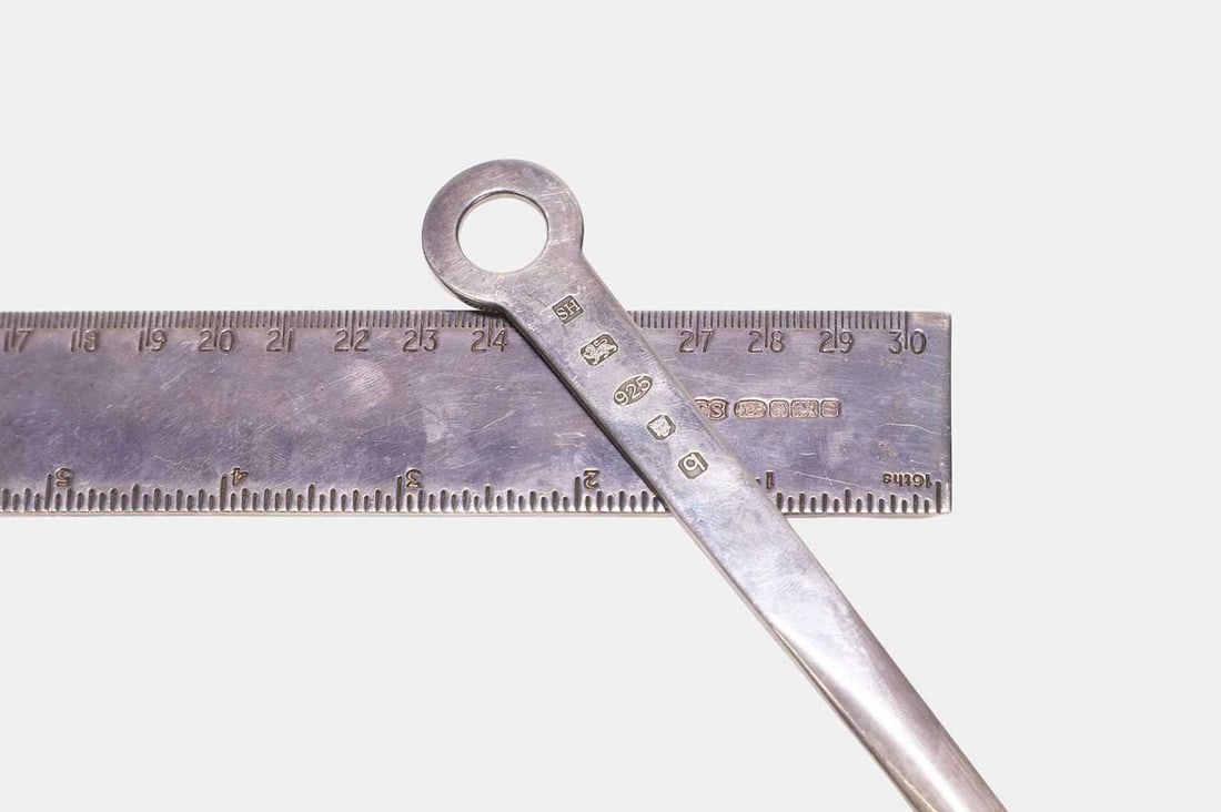 Two silver desk items, of recent manufacture, (1 of 4)