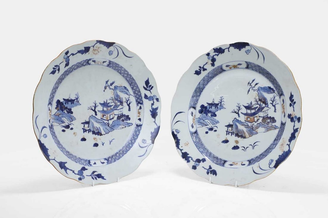Two 'Nanking Cargo' blue and white porcelain chargers, Qing dynasty, circa 1750, Chinese, (1 of 3)