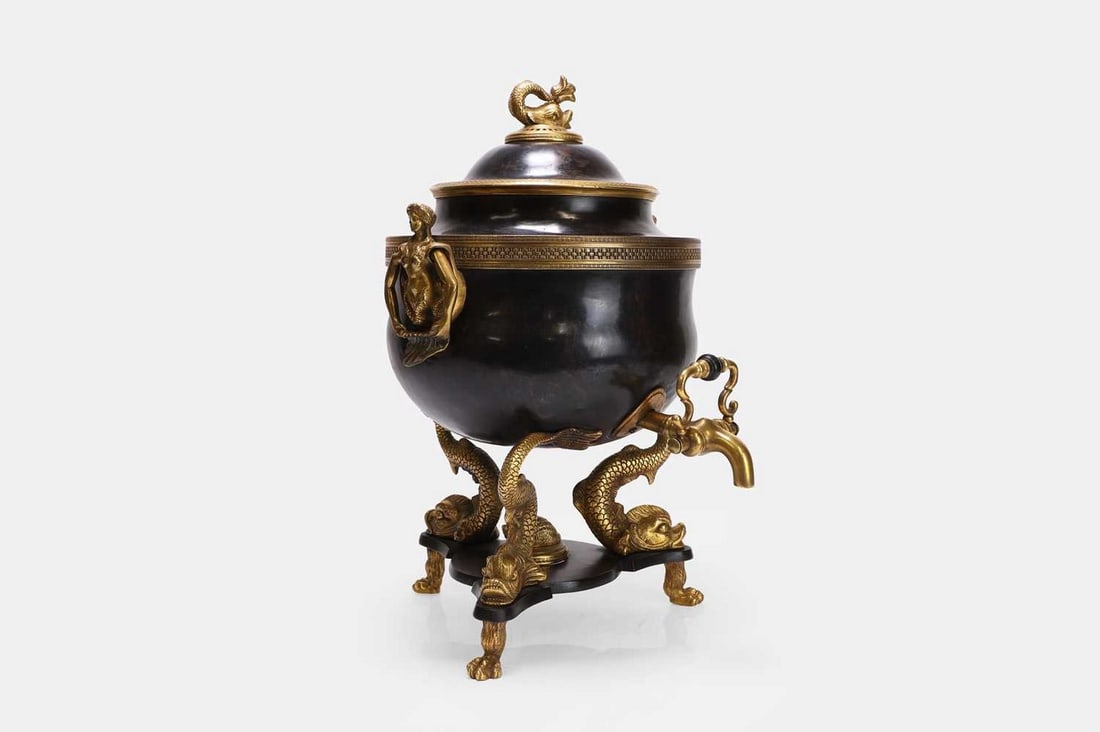 A Regency toleware cistern, circa 1800, (1 of 4)