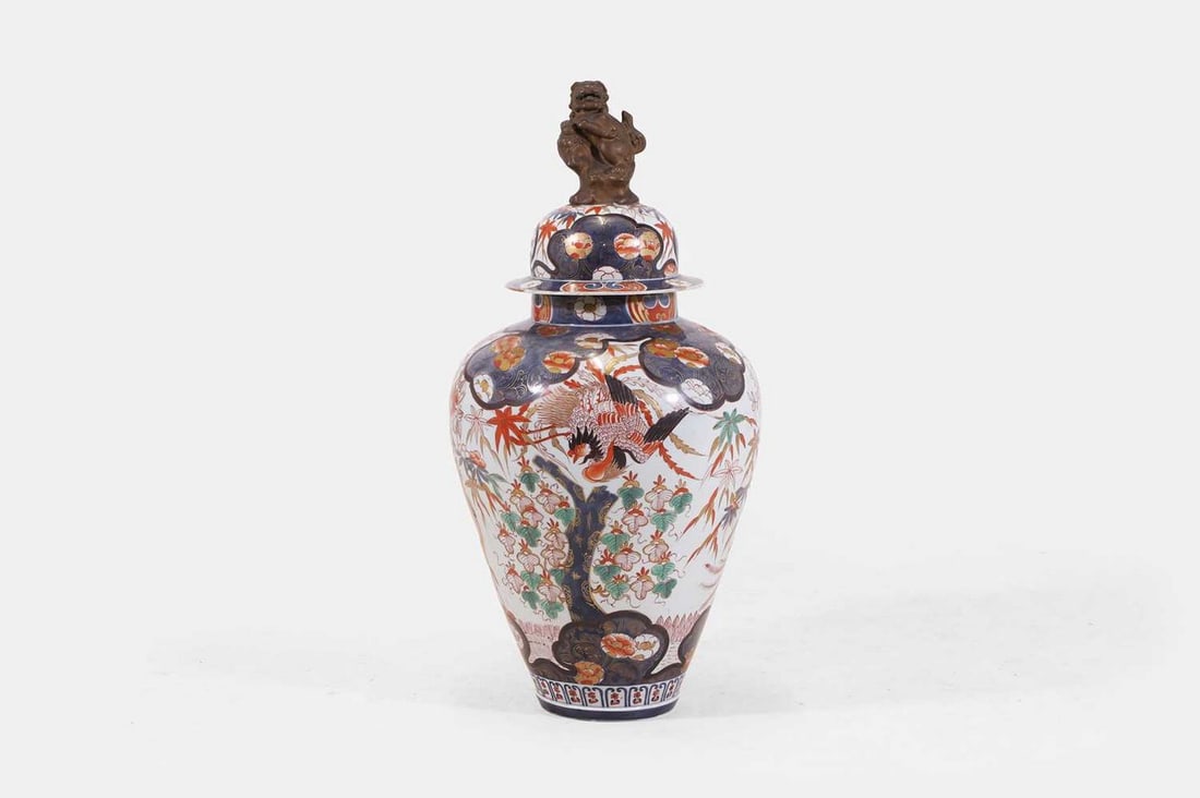 A large Imari porcelain jar and cover, 19th century, Japanese, (1 of 4)