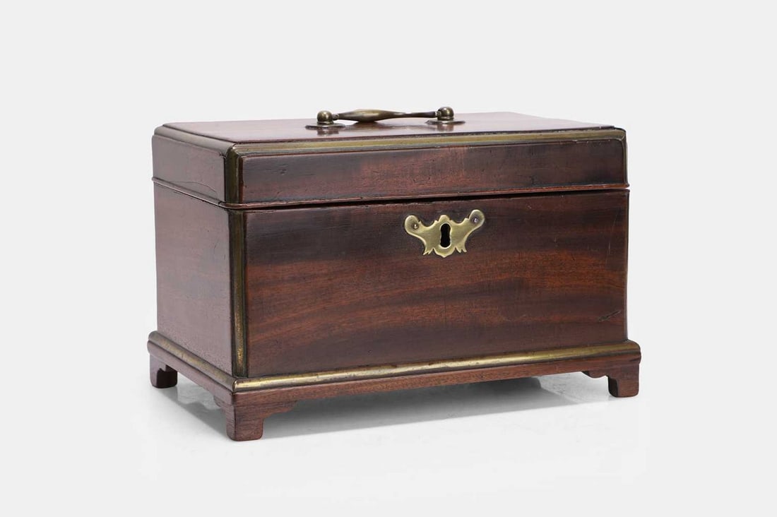 A George II mahogany tea chest, 18th century, (1 of 3)