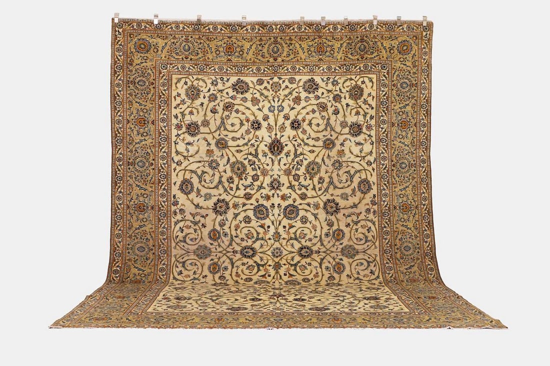A Kashan carpet, 20th century, (1 of 3)