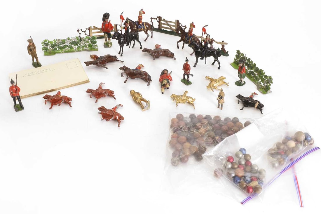 F H Ayres, a mahogany cased 'Sandown' racing game, circa 1890-1910, - 4
