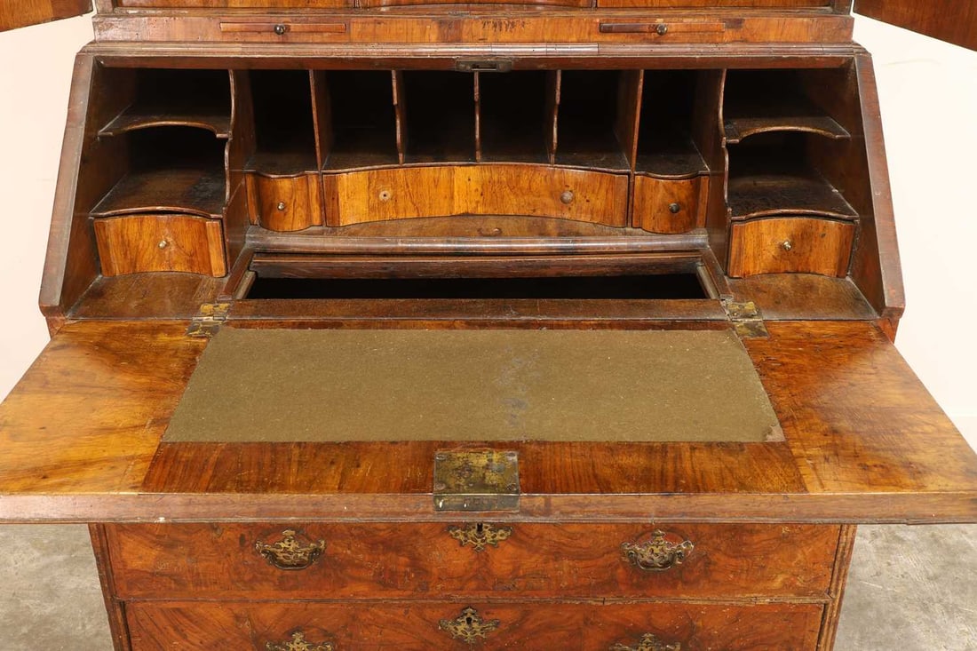 A Queen Anne walnut bureau, early 18th century, - 3