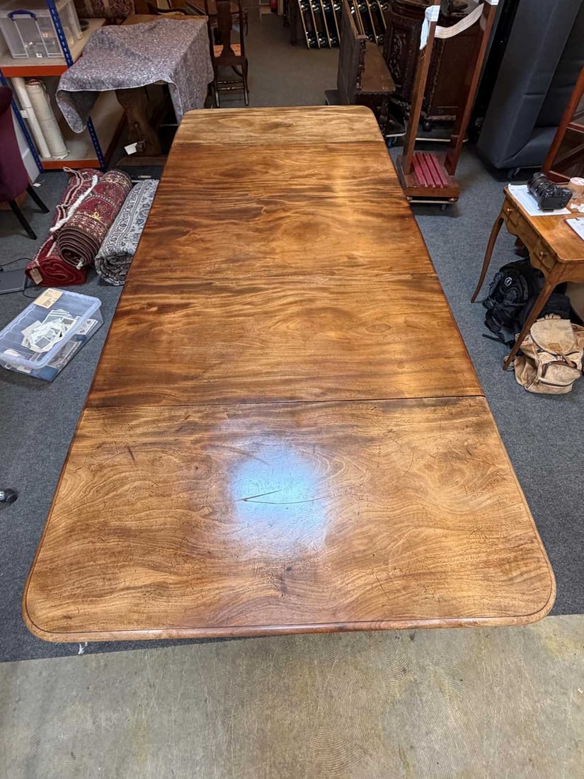 A William IV mahogany extending dining table, second quarter 19th century, - 4